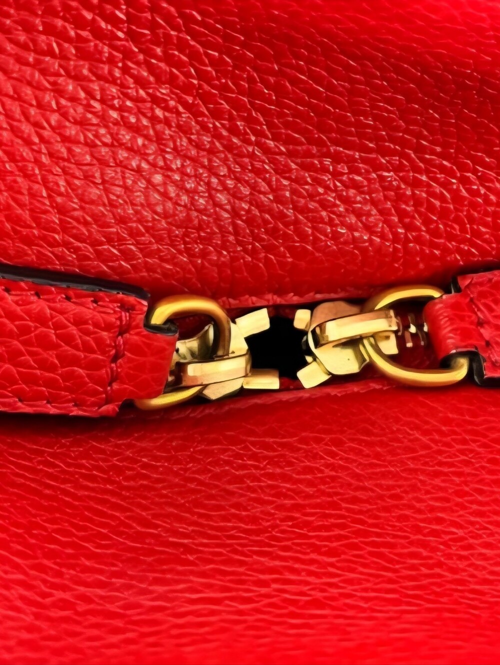 Alexander McQueen Large Skull Padlock Red Leather Satchel. excellent condition - Picture 3 of 16